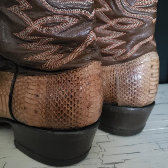 Cowtown Back-Cut Python Snakeskin Cowboy Boots in Men's size 12 D - Picture 17 of 17